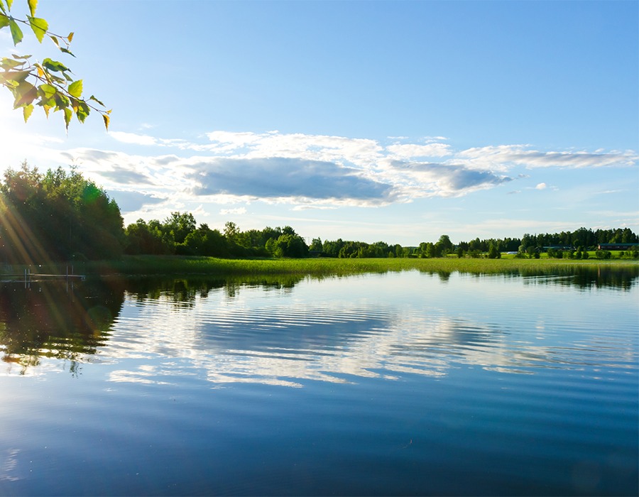 photo grand lac eau propre